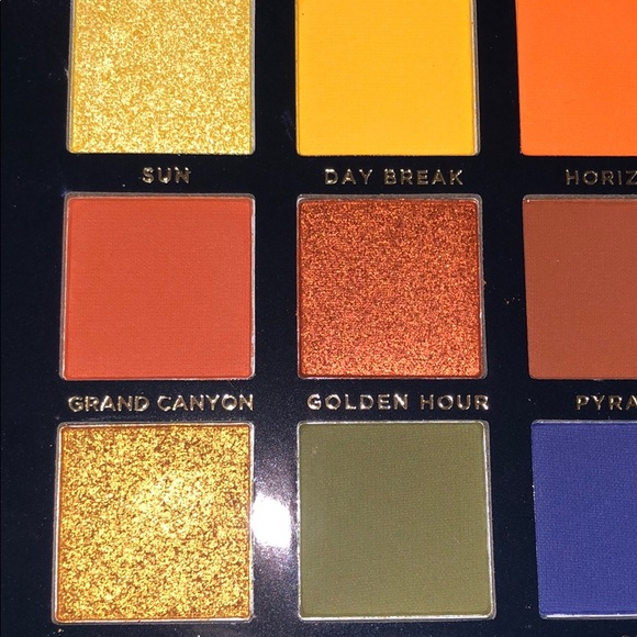 ACE BEAUTE VINTAGE DAWN EYESHADOW PALETTE - Picture 3 of 4